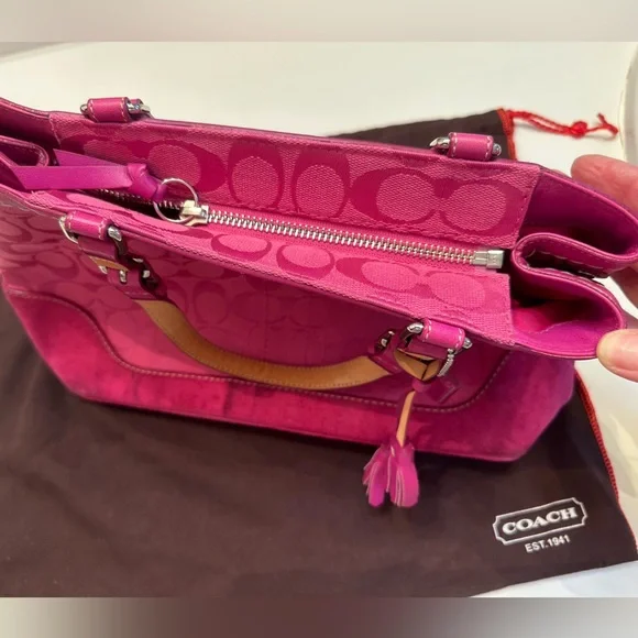 Pink Coach Authentic Signature Handbag - Picture 5 of 8